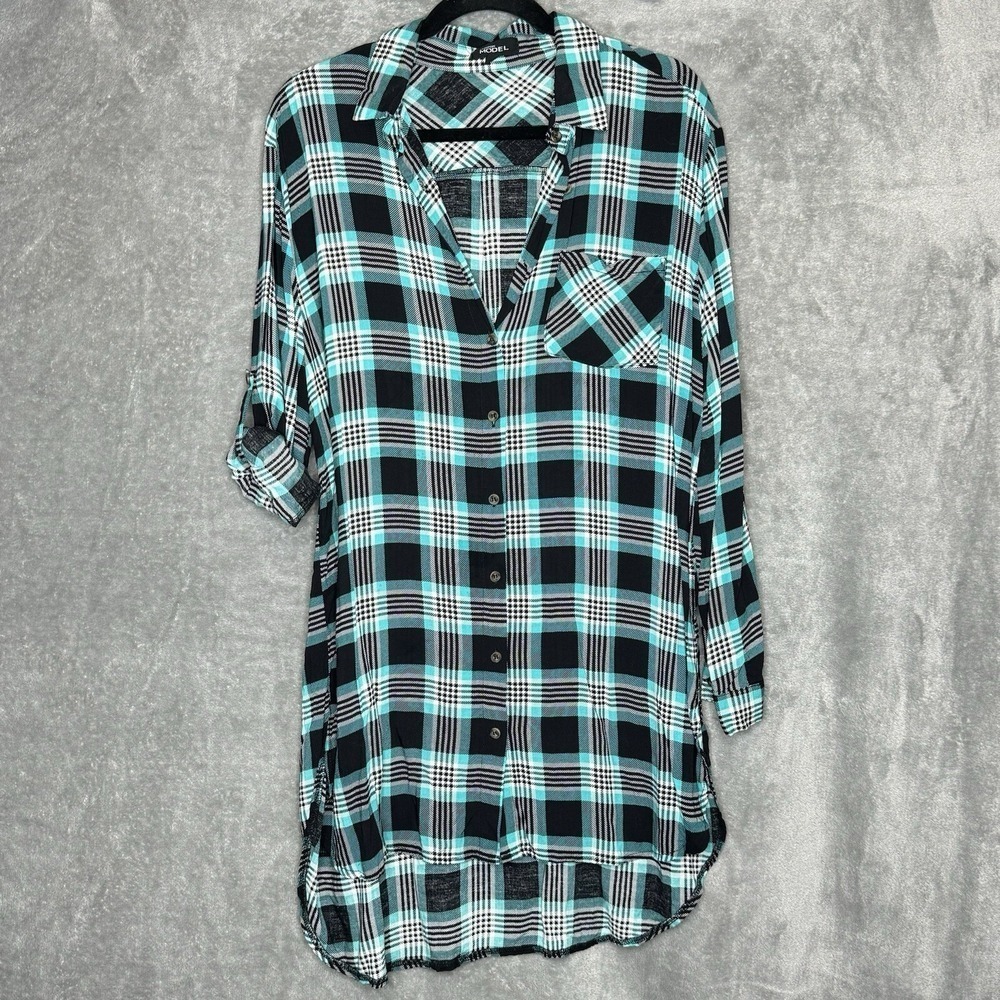 Fashion Model 2X Top Shirt‎ Blue Black Plaid Button Up Tab Long Sleeve Collared